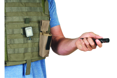 Pouches with Integrated Retractor for Military